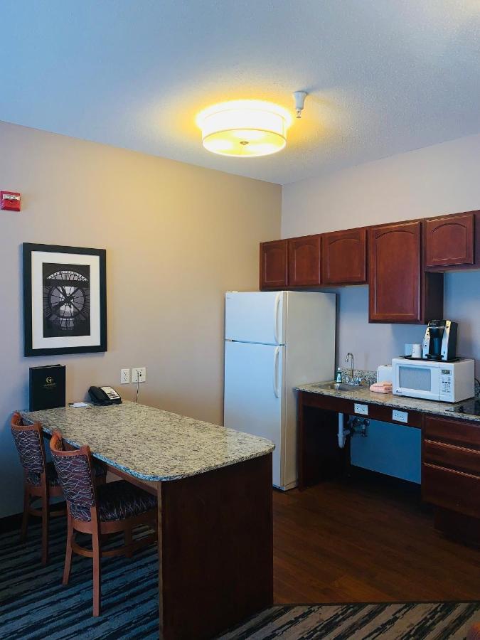 Grandstay Residential Suites Hotel Сейнт Клауд Екстериор снимка